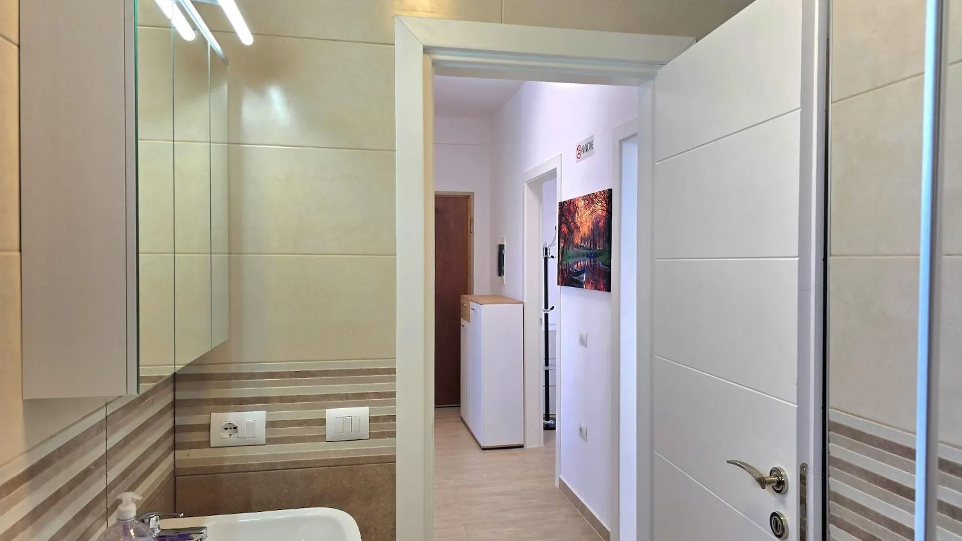 Appartement Relaxing Getaway In Gjiri I Lalzit à Plazhi San Pietro